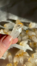 Load and play video in Gallery viewer, Citrine Mini Points
