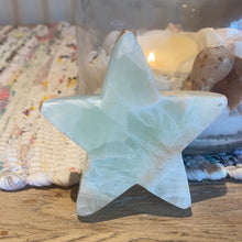 Load image into Gallery viewer, Caribbean Calcite Star (E)
