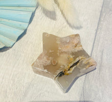 Load image into Gallery viewer, Flower Agate Star
